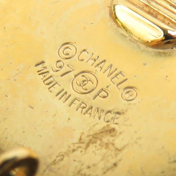 Auth CHANEL CC Logo Clip on Earrings Yellow Gold Metal/Pottery - Picture 7 of 8